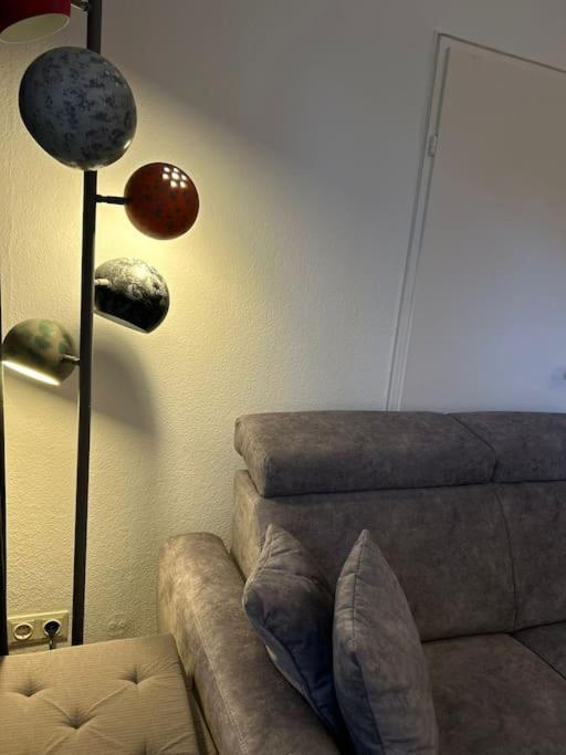 Duplex Apartment Ullstein- 4 Bedrooms, 2 Bathrooms, Living Room, 2 Parking Spaces, Boxspringbeds, Family & Business Apartment! 柏林 外观 照片